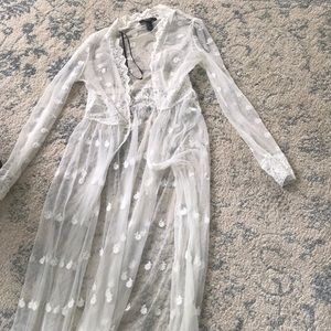 Long sleeve lacy beach cover up